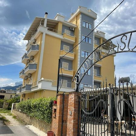 Apartments Rezidenca Sinani Orikum Exterior photo